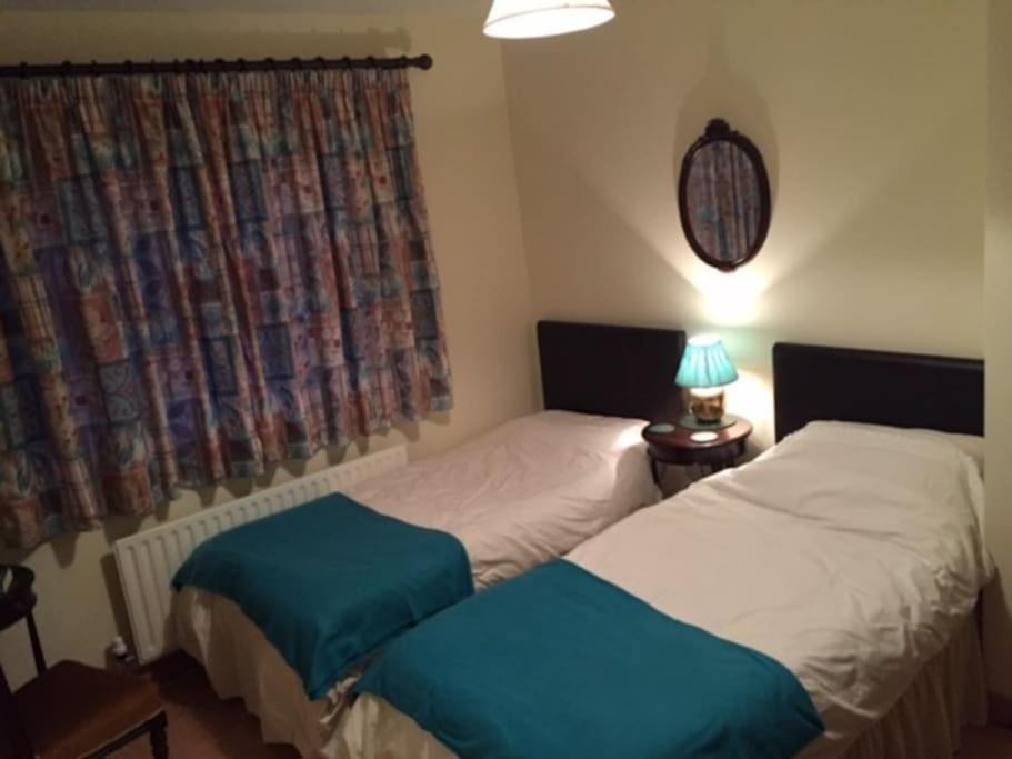 Primrose Cottage, Bushmills - Cosy Self Catering Property Extérieur photo
